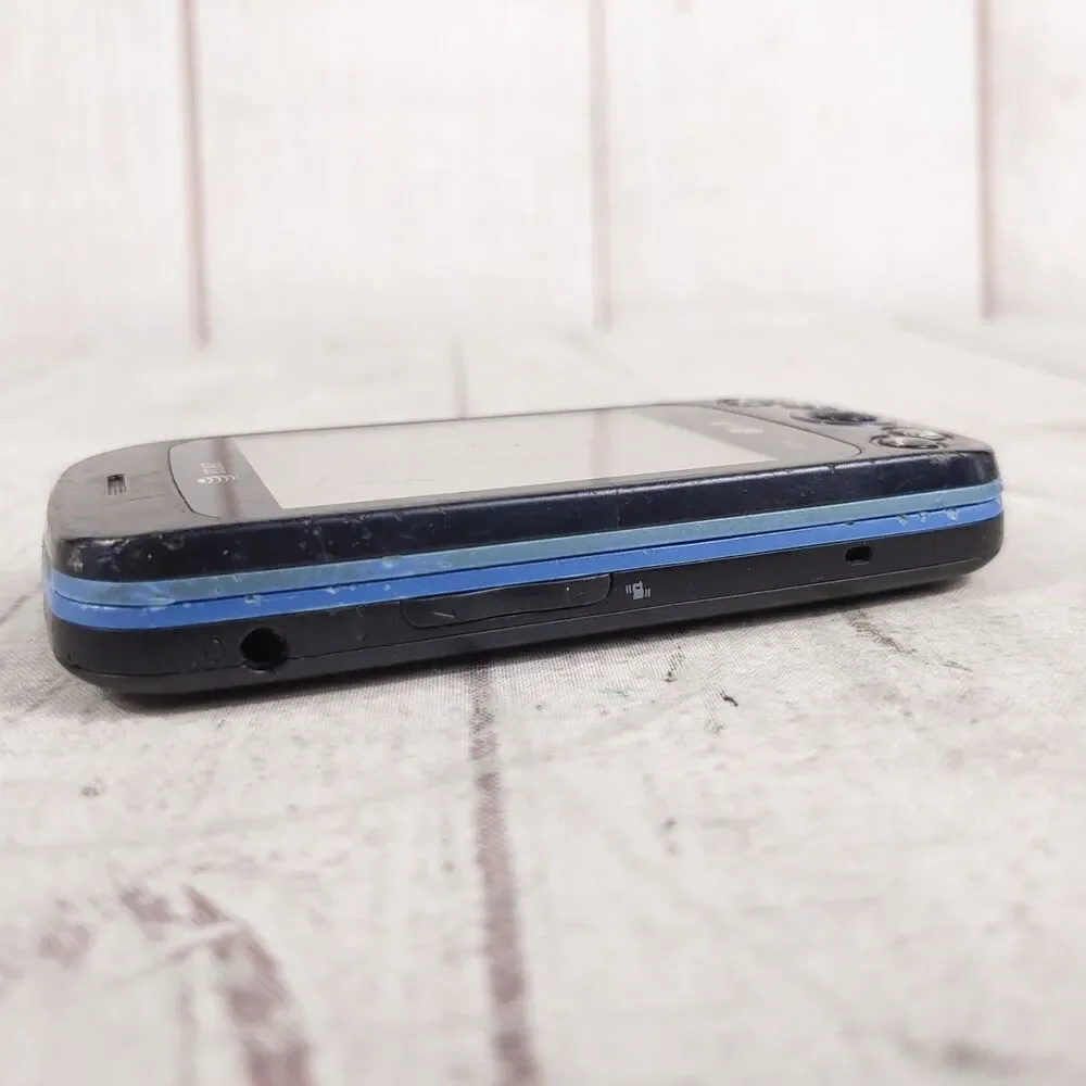BAD SCREEN PARTS ONLY - LG Neon 2 II Slider Cell Phone - GW370 Blue ( AT&T )